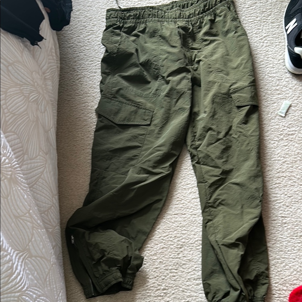 Old navy Olive Green Cargo Pants